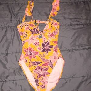 Swimming suit